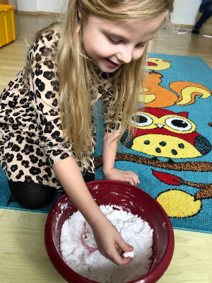 Bąbelkowe laboratorium &quot;Sztuczny śnieg&quot;